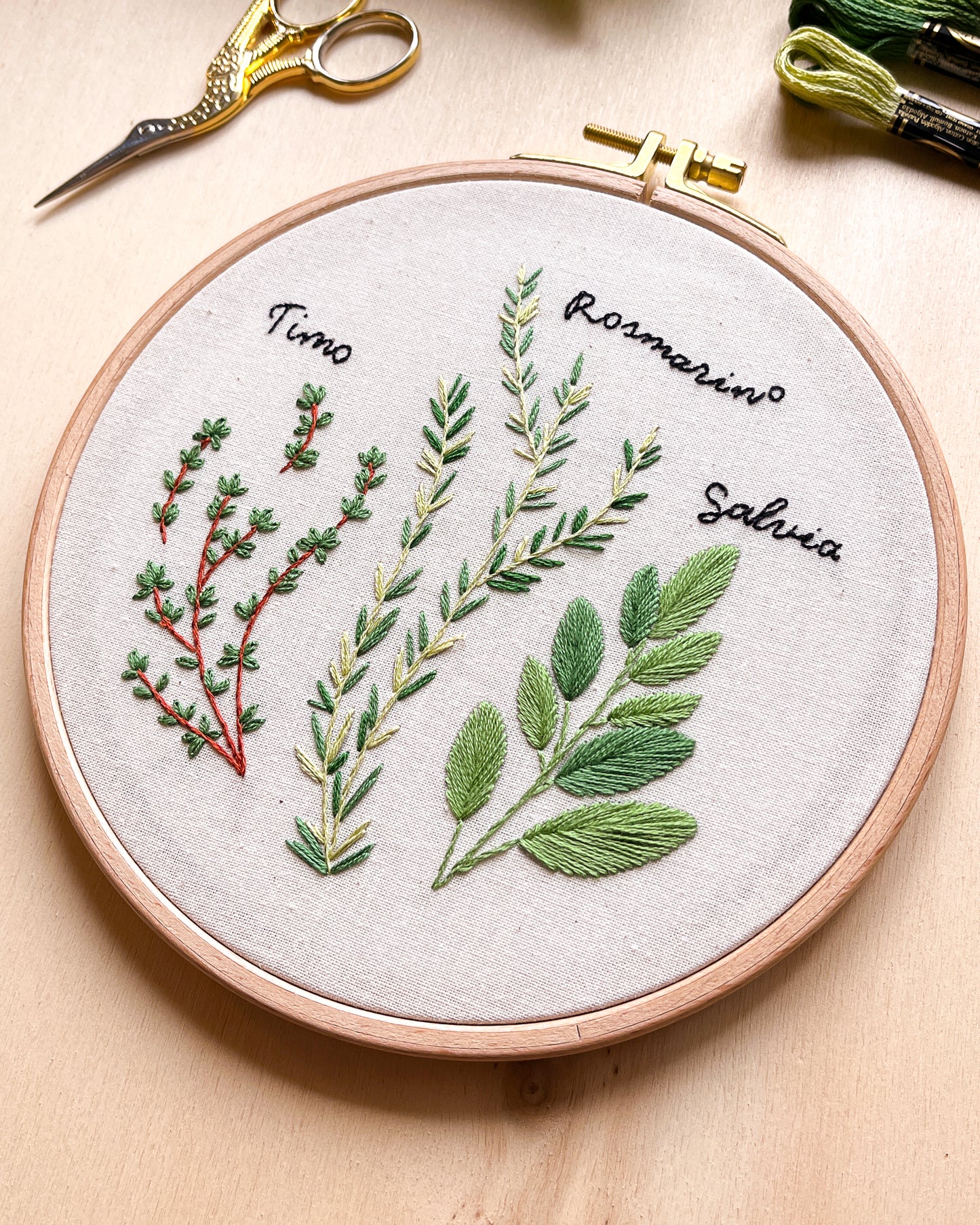 Erbe officinali - pattern di ricamo a mano con istruzioni e video tutorial