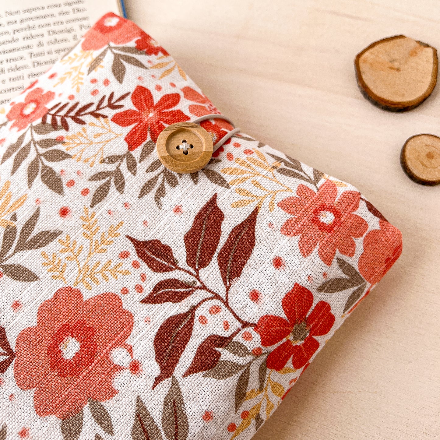 Custodia per libri imbottita in cotone con fiori arancio