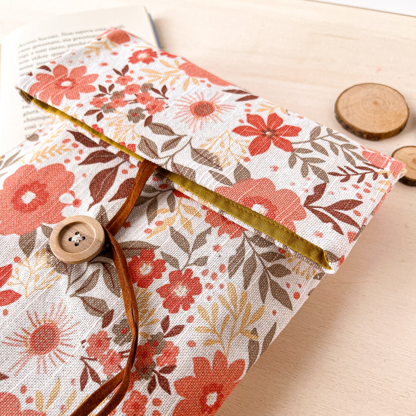 Custodia per libri regolabile in cotone con fiori arancio