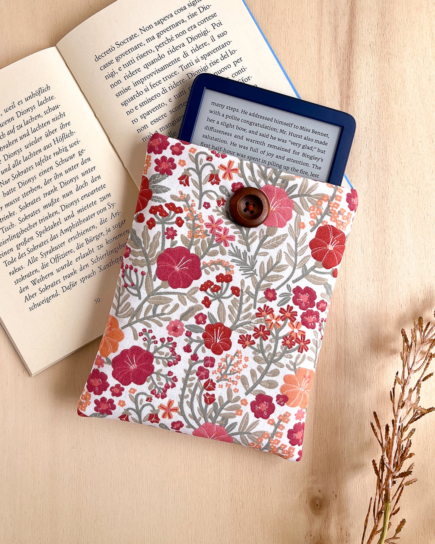 Custodia per e-reader con fiori Liberty