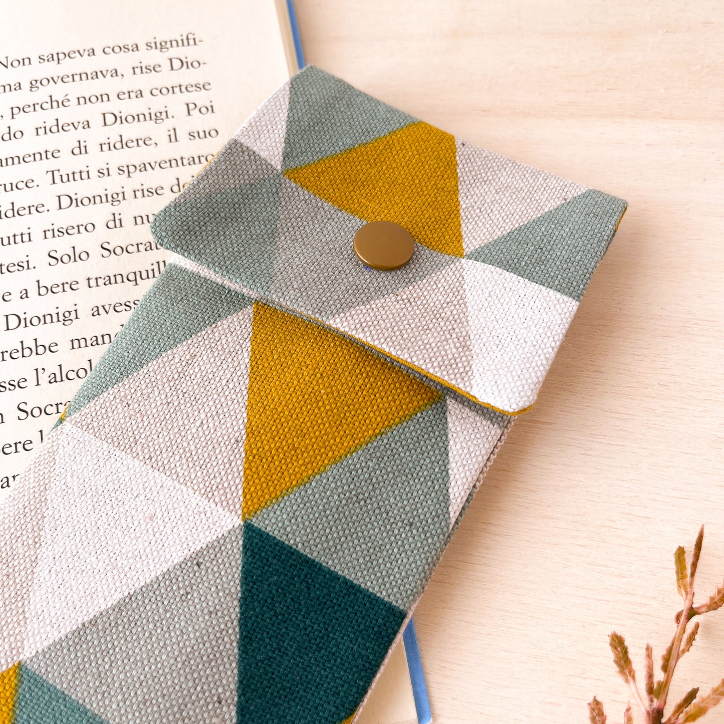 Astuccio con motivo geometrico