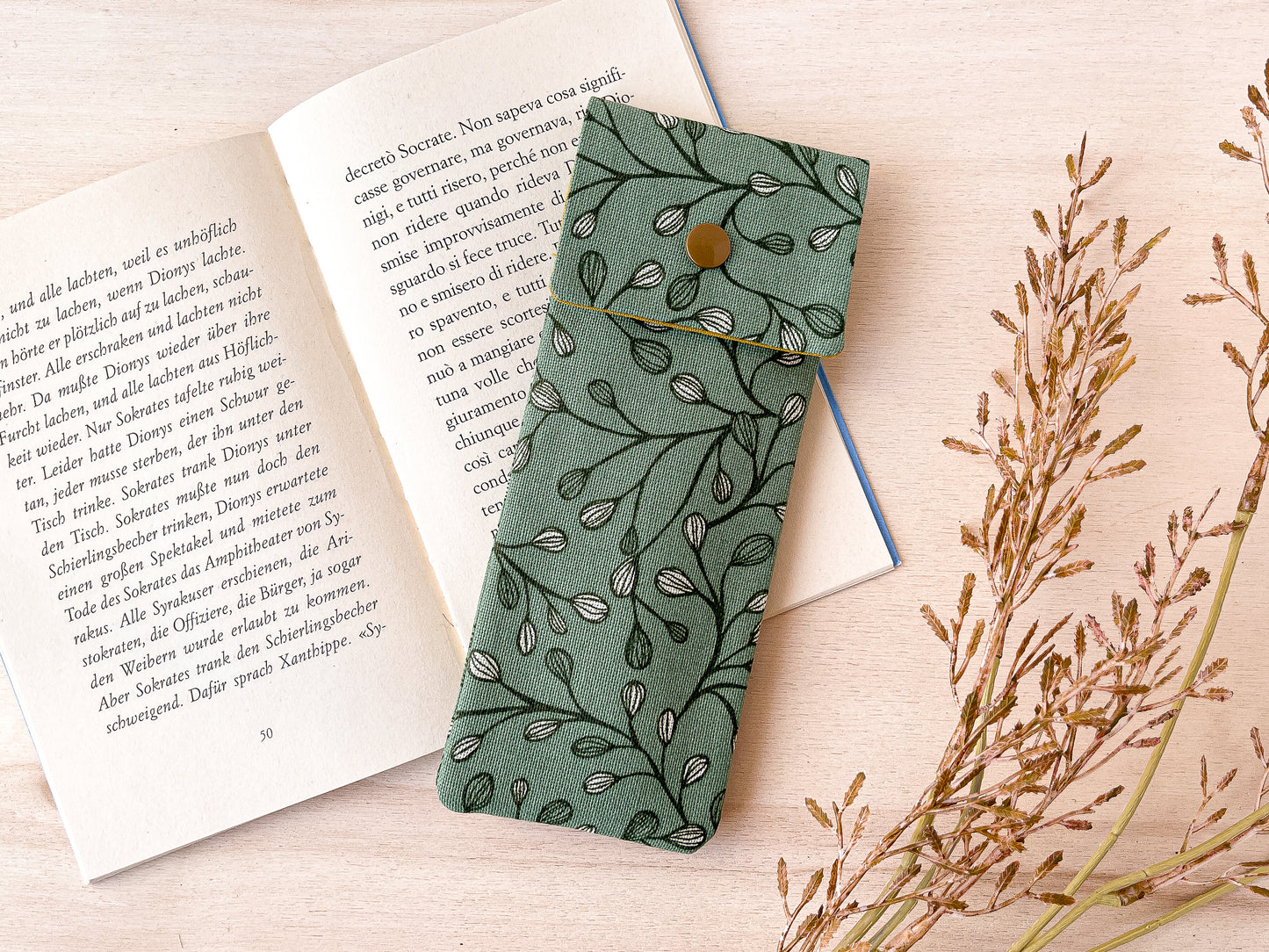Astuccio verde con foglie + segnalibro