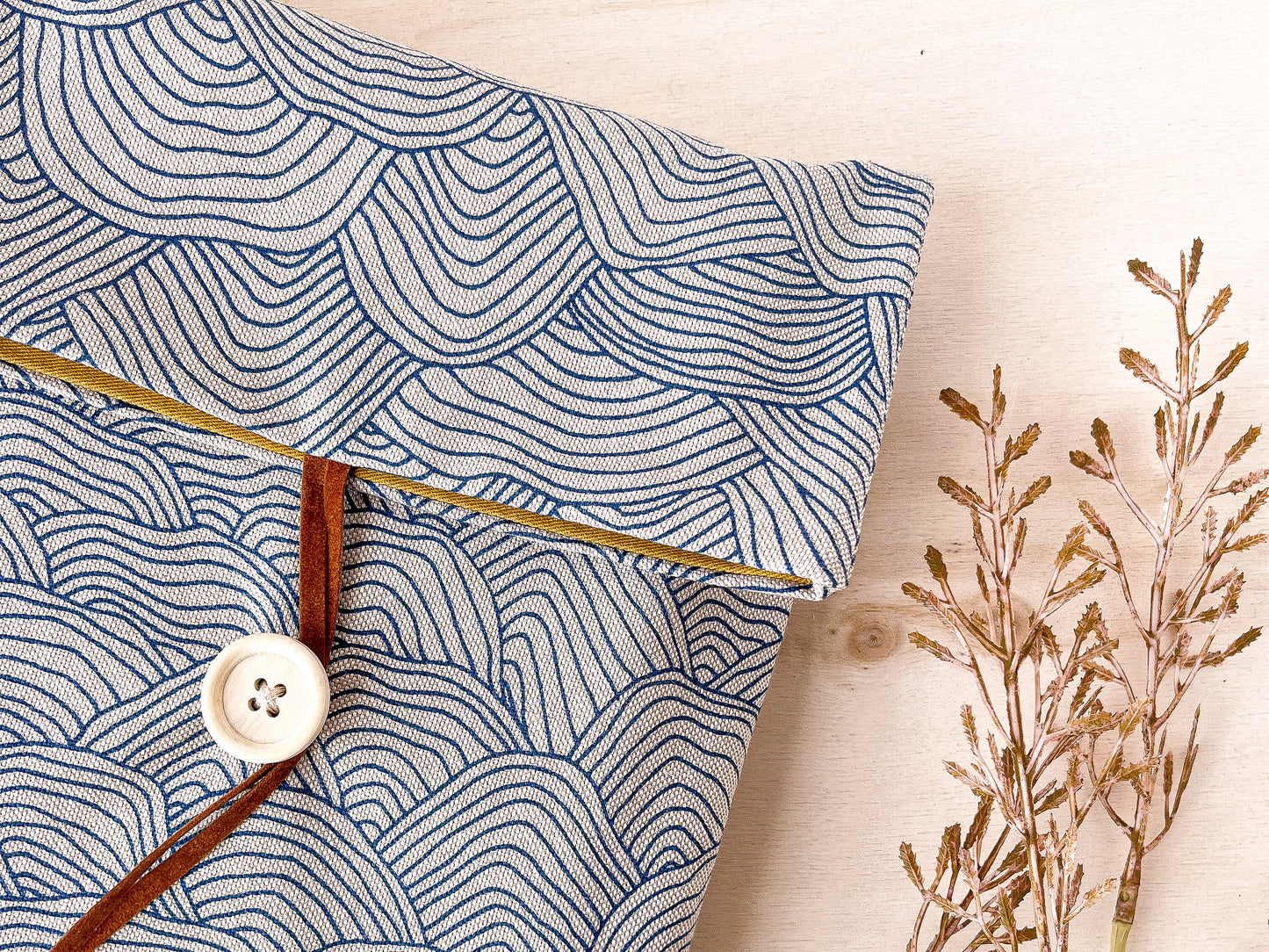 Custodia per libri regolabile in cotone con motivo a onde blu