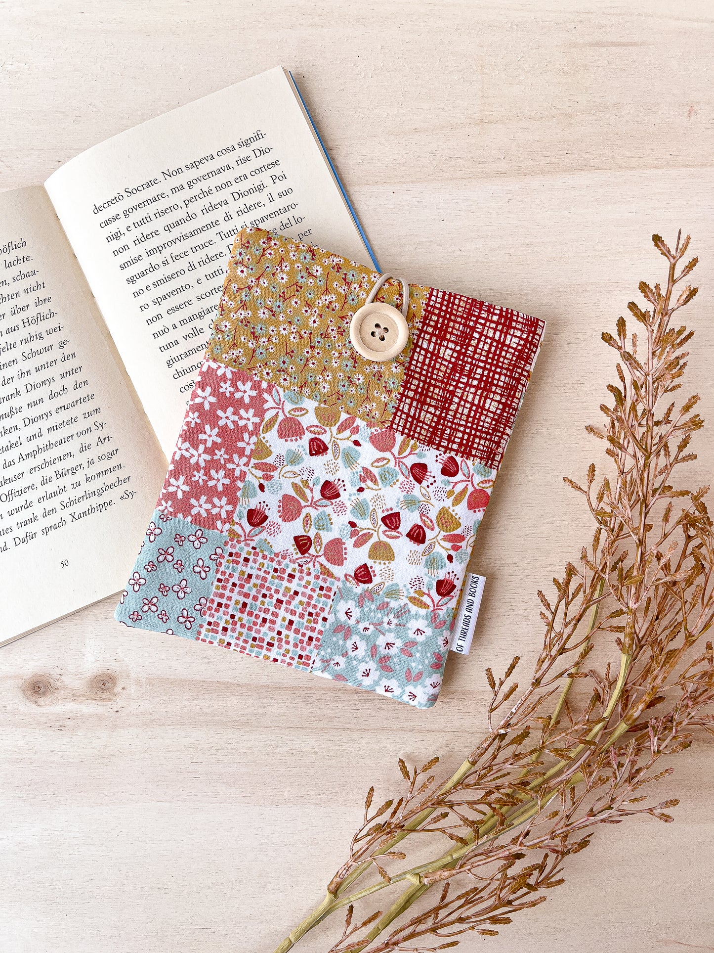 Patchwork padded e-reader sleeve
