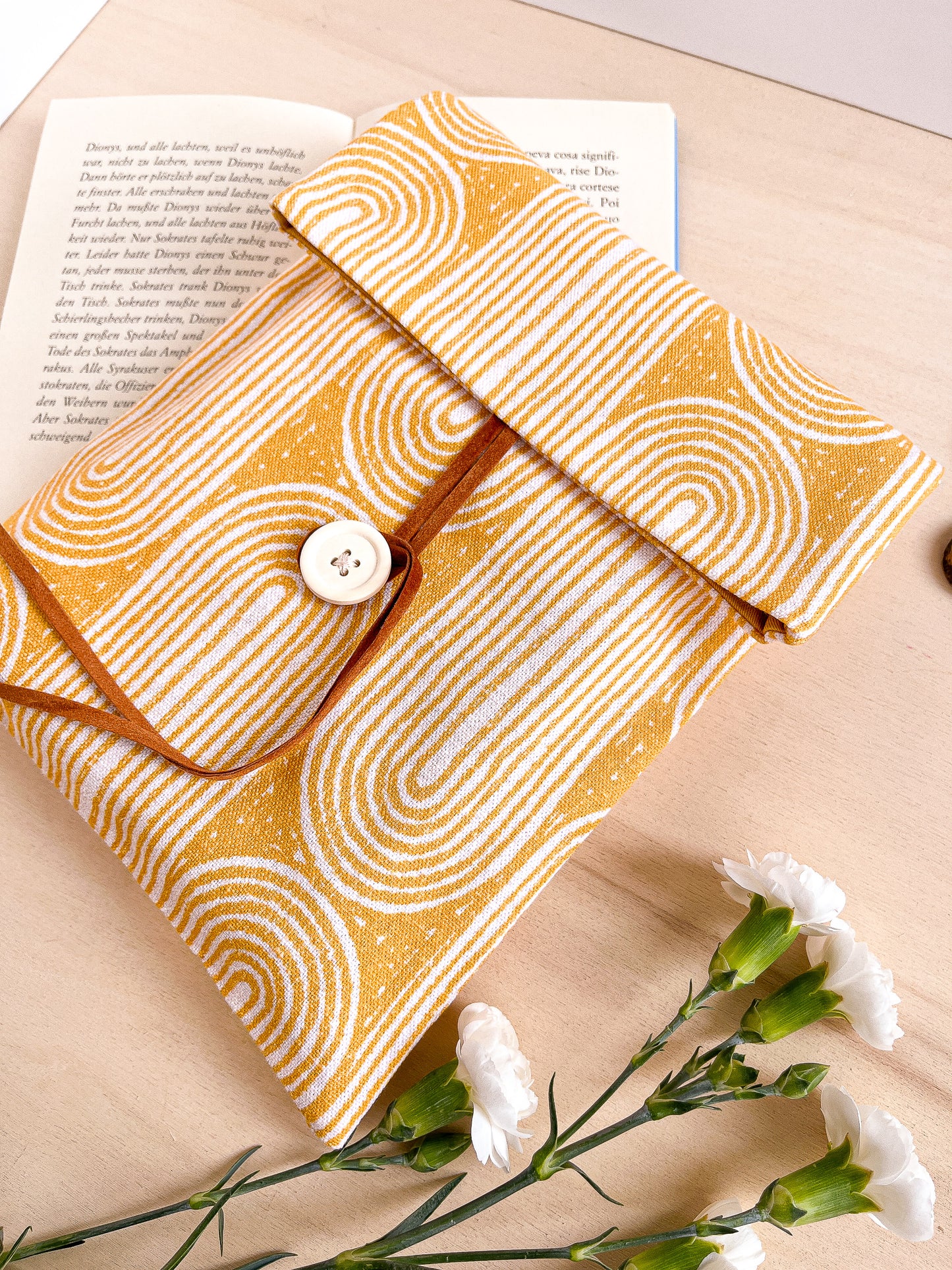 Custodia per libri regolabile in cotone con motivo geometrico giallo