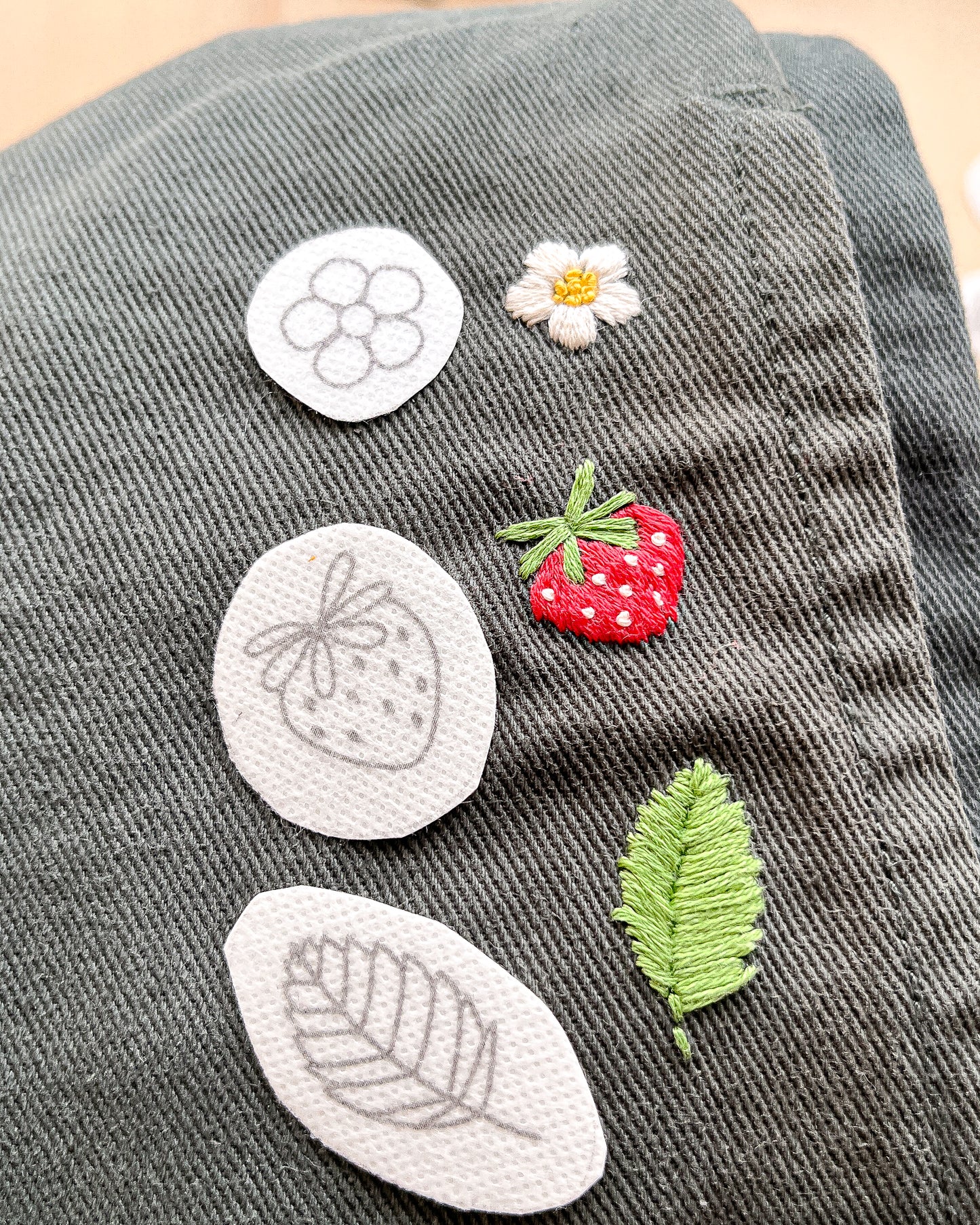 Pacchetto di stick and stitch - Fragole e fiori