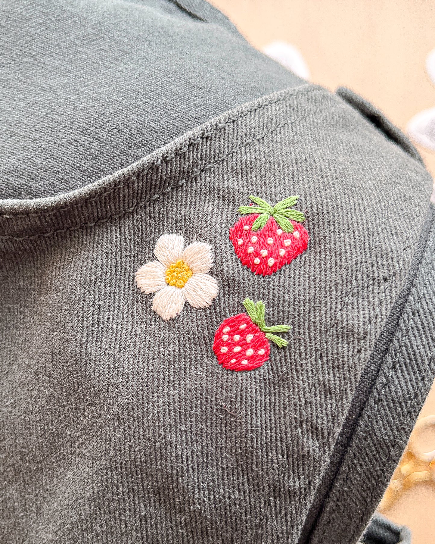Pacchetto di stick and stitch - Fragole e fiori