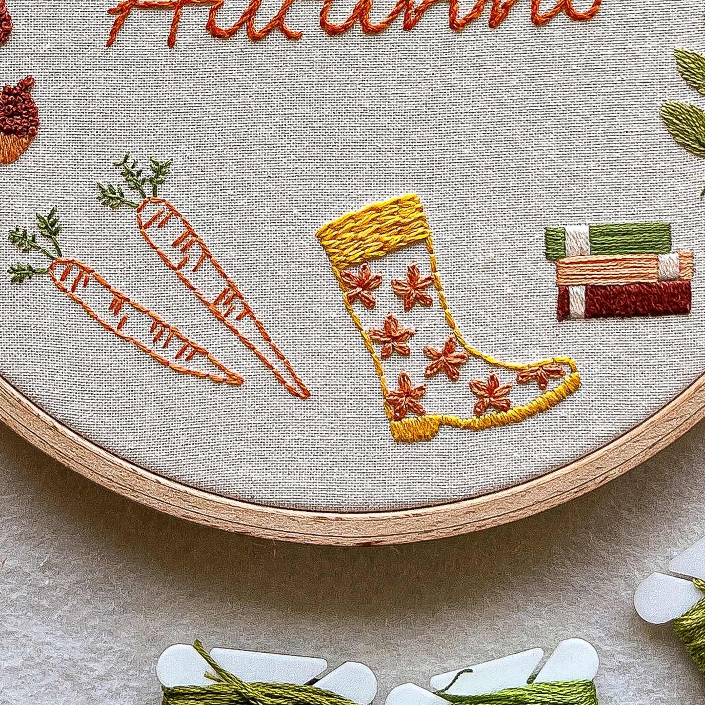 Autunno - pattern di ricamo a mano con istruzioni e video tutorial