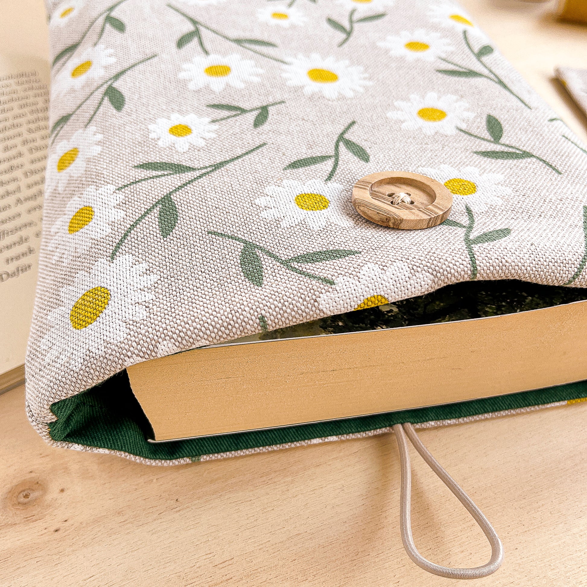 Custodia per libri imbottita in cotone fantasia margherite fatta a mano