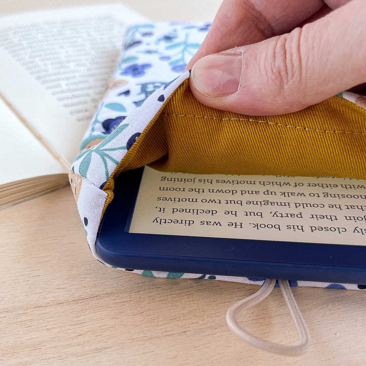 Custodia per e-reader in cotone con animali del bosco