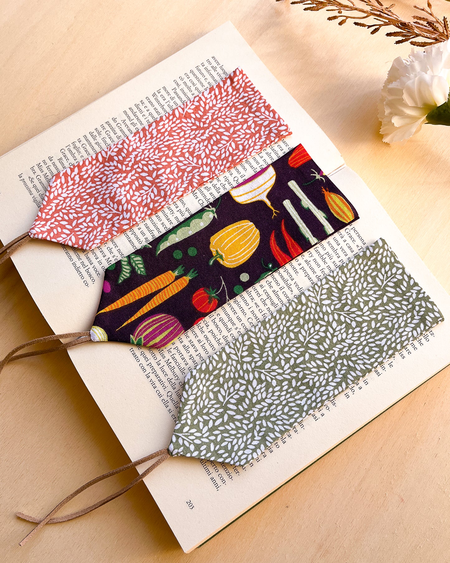 Set di 3 segnalibri con pattern colorati