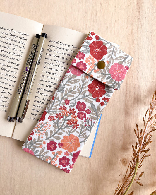 Astuccio rosa con fiori Liberty