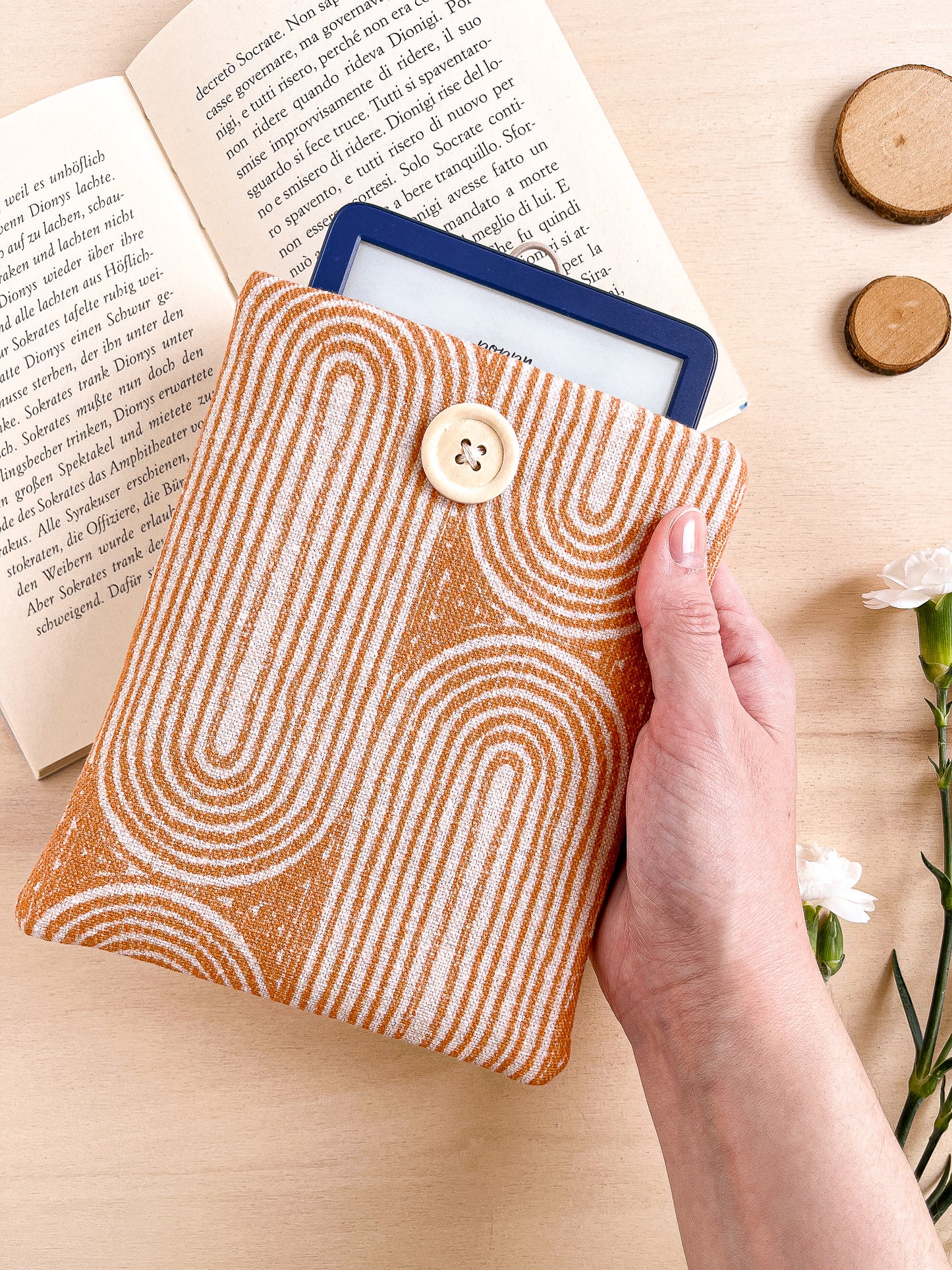 Custodia per e-reader con motivo geometrico arancio