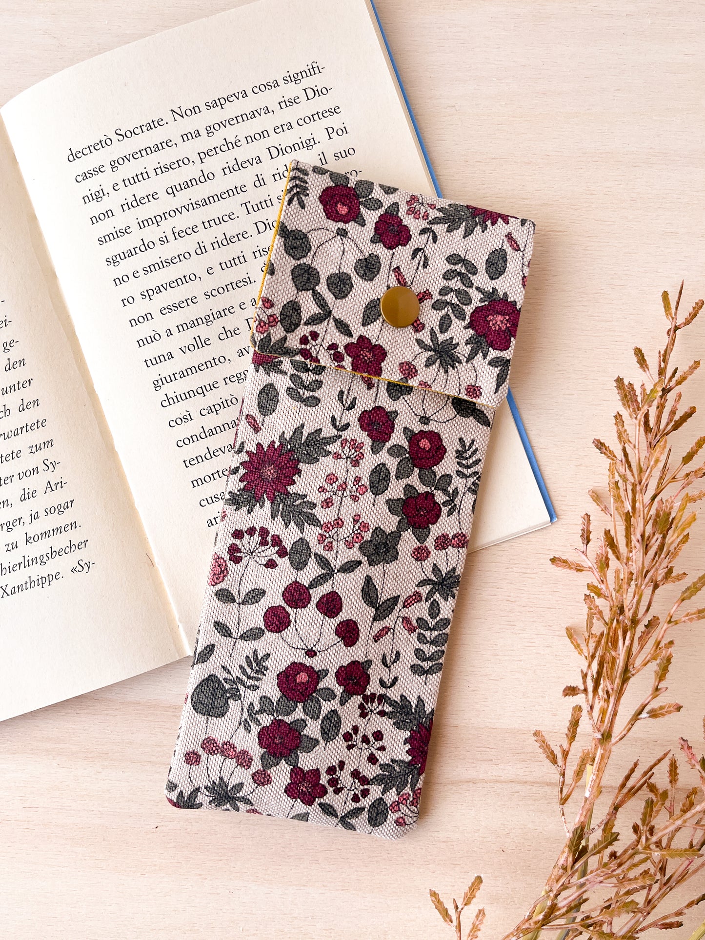 SOLD OUT - Astuccio con fiori rosa + segnalibro