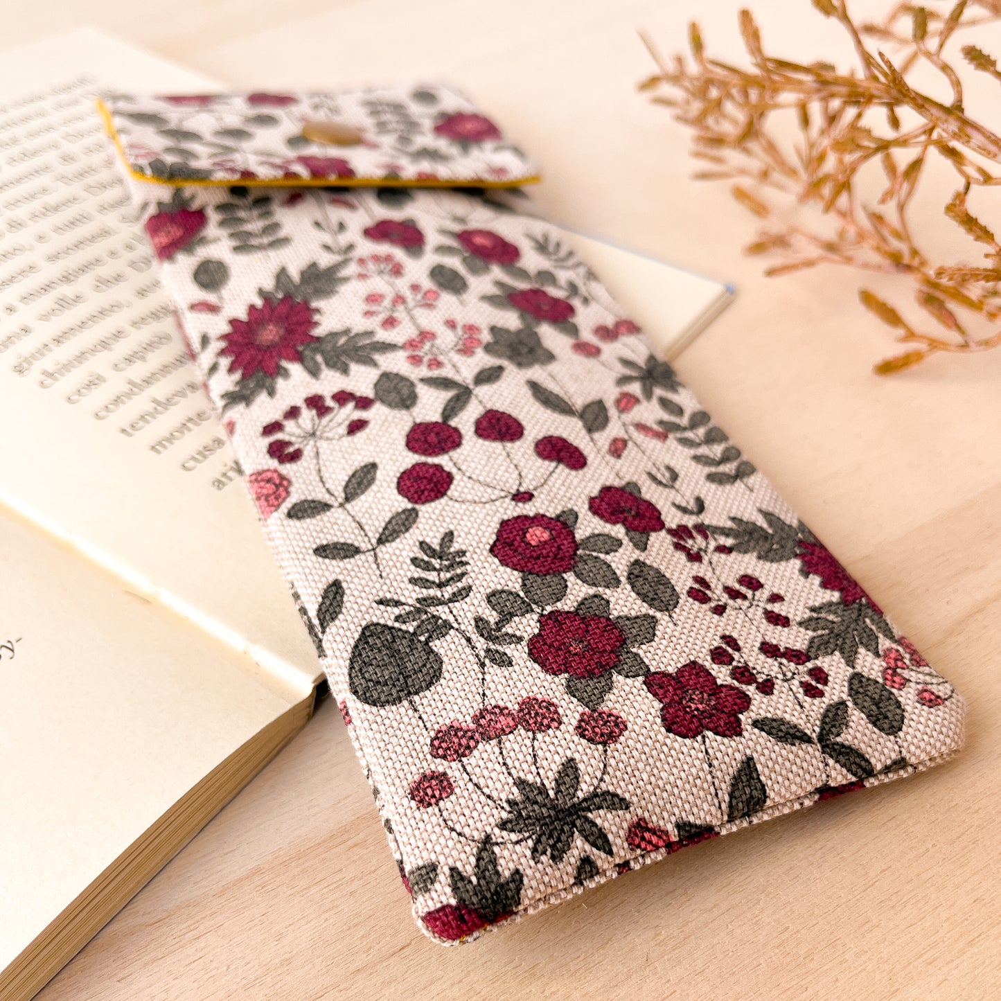 SOLD OUT - Astuccio con fiori rosa
