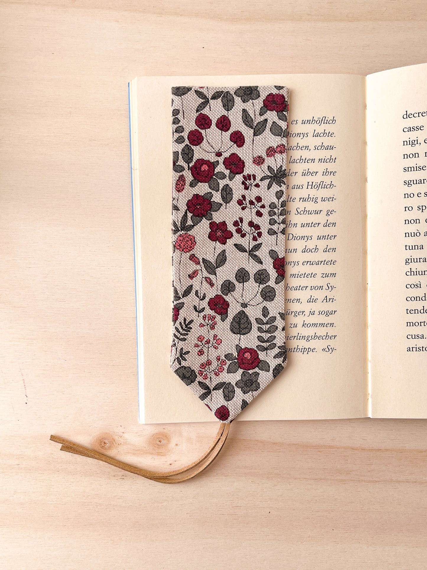 SOLD OUT - Astuccio con fiori rosa + segnalibro