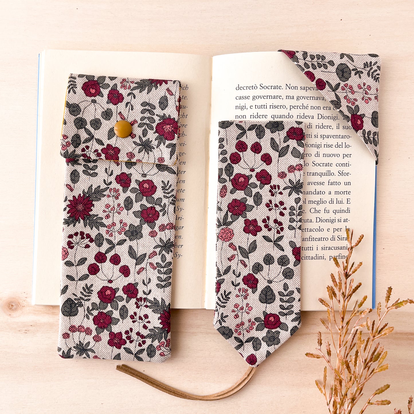 SOLD OUT - Astuccio con fiori rosa