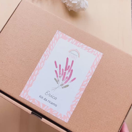 kit da ricamo erica con tessuto stampato