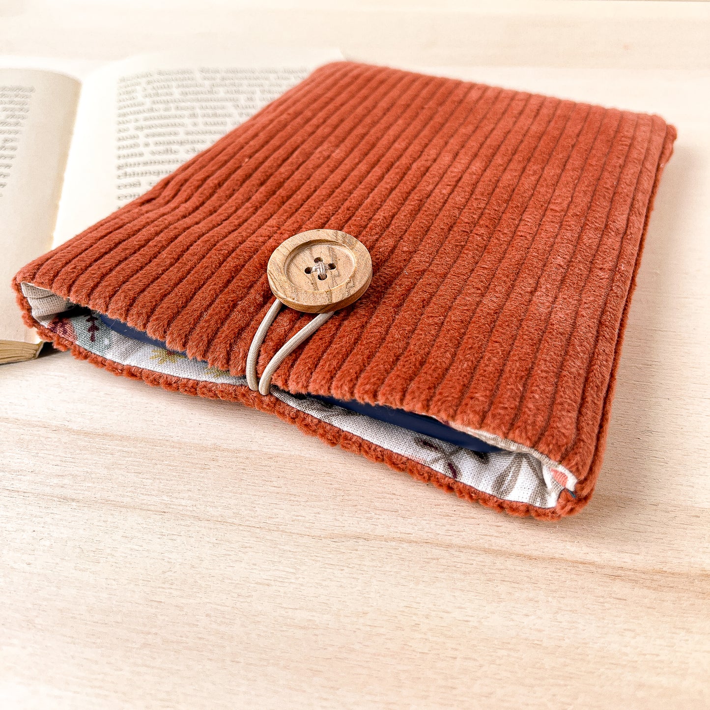 Custodia per e-reader in velluto terracotta