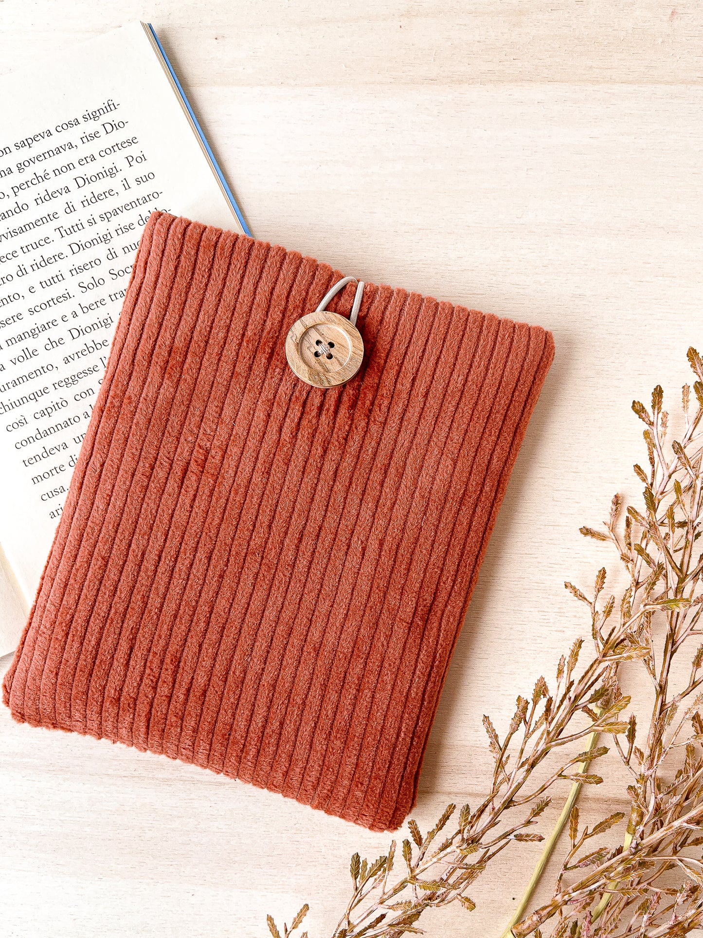 Custodia per e-reader in velluto terracotta