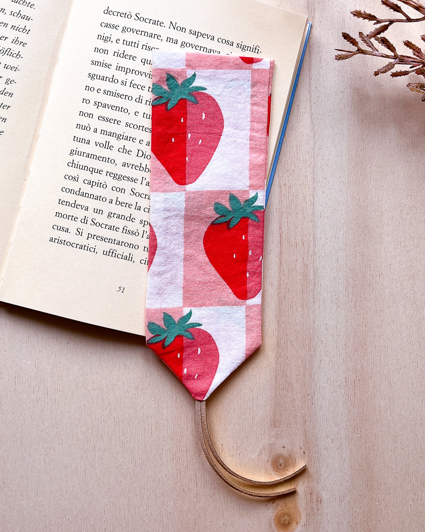 Segnalibro in cotone con fragole