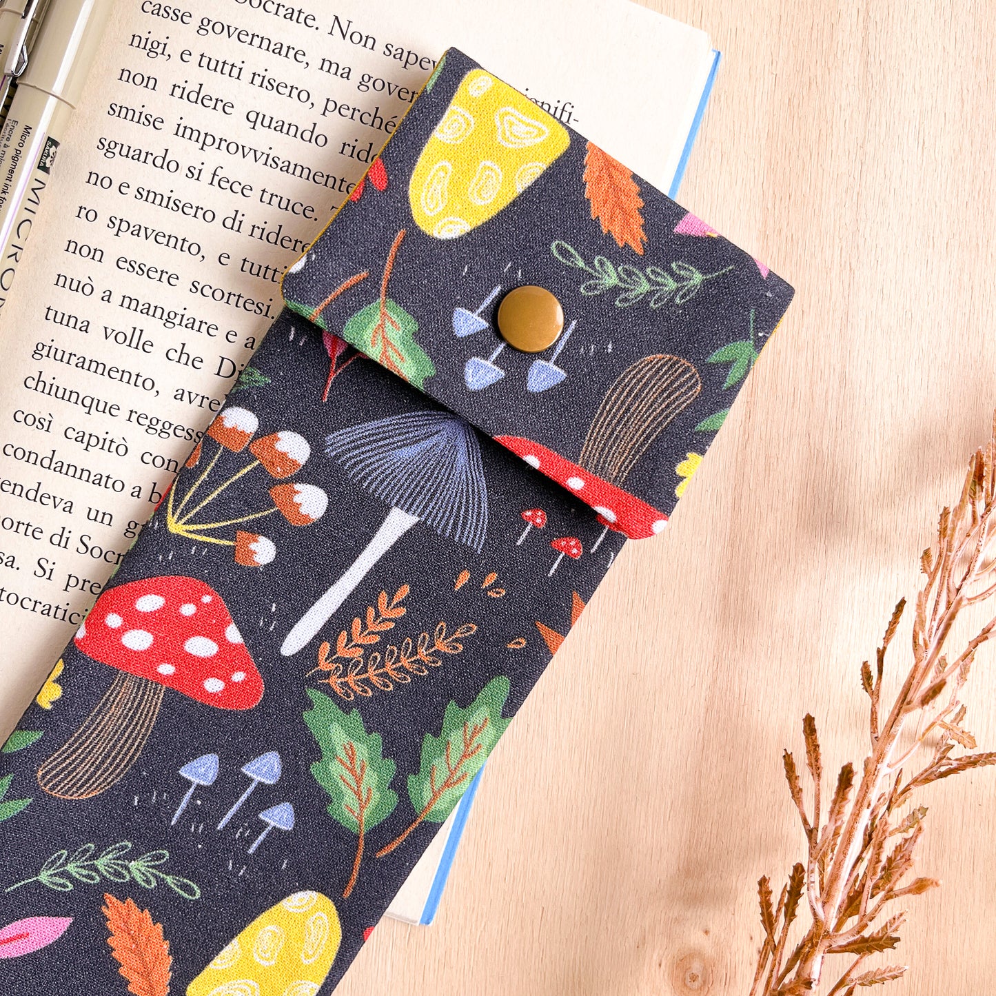 Astuccio autunnale con funghi